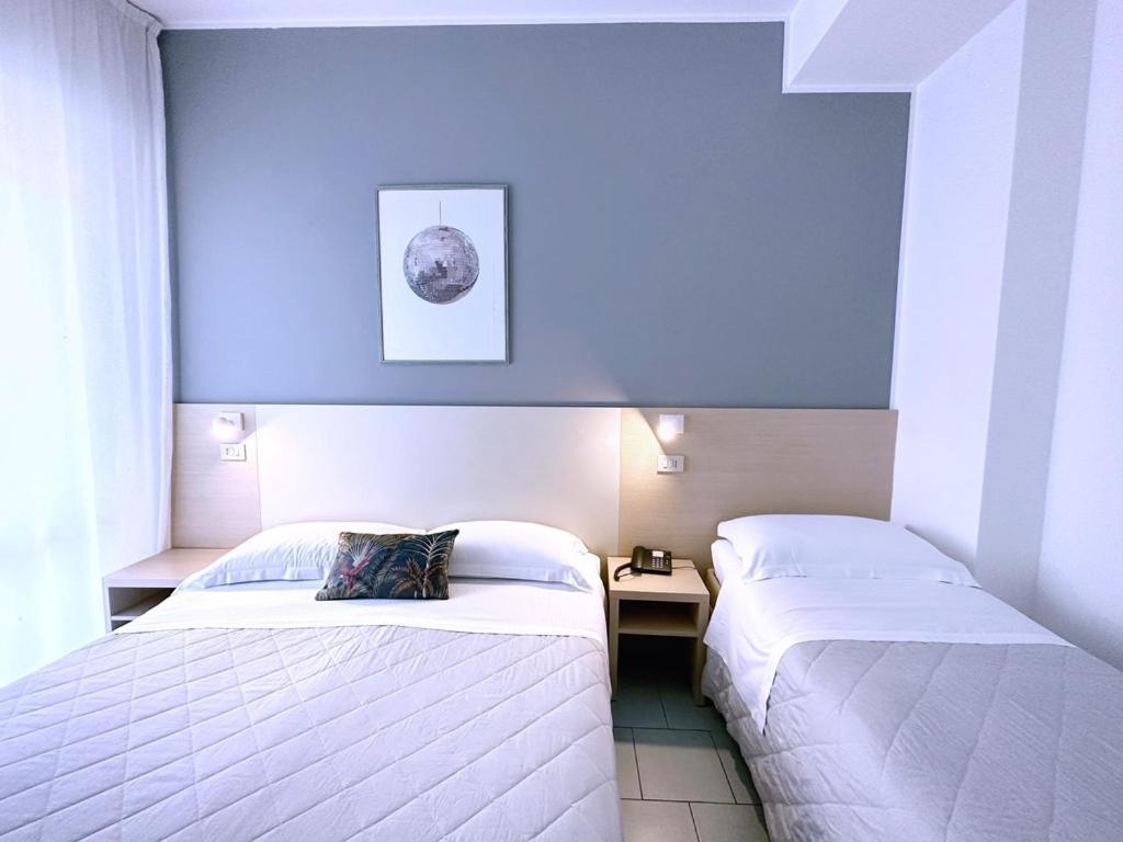 Aura Living Hotel Ріміні Екстер'єр фото